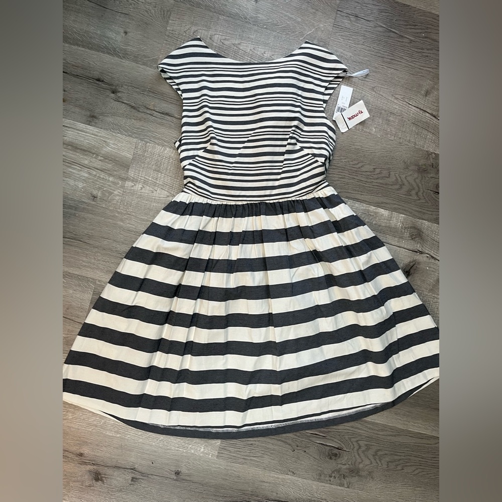 NWT Donna Morgan striped dress